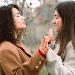 Przyjaźń w dorosłym wydaniu: małe nawyki, które podtrzymują wielkie więzi