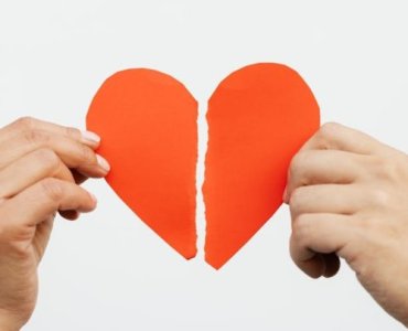 Od łez do lekkości: Twój plan odbudowy siebie po niespodziewanym rozstaniu