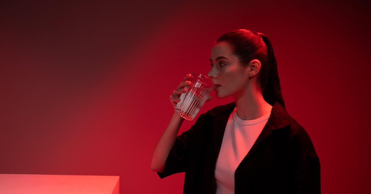 Pij i chudnij: jak nawodnienie przyspiesza spalanie i hamuje apetyt