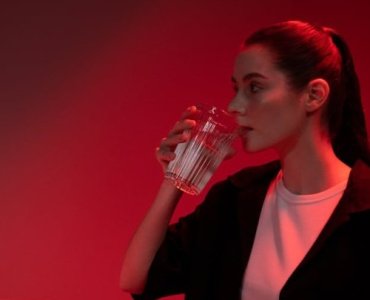 Pij i chudnij: jak nawodnienie przyspiesza spalanie i hamuje apetyt