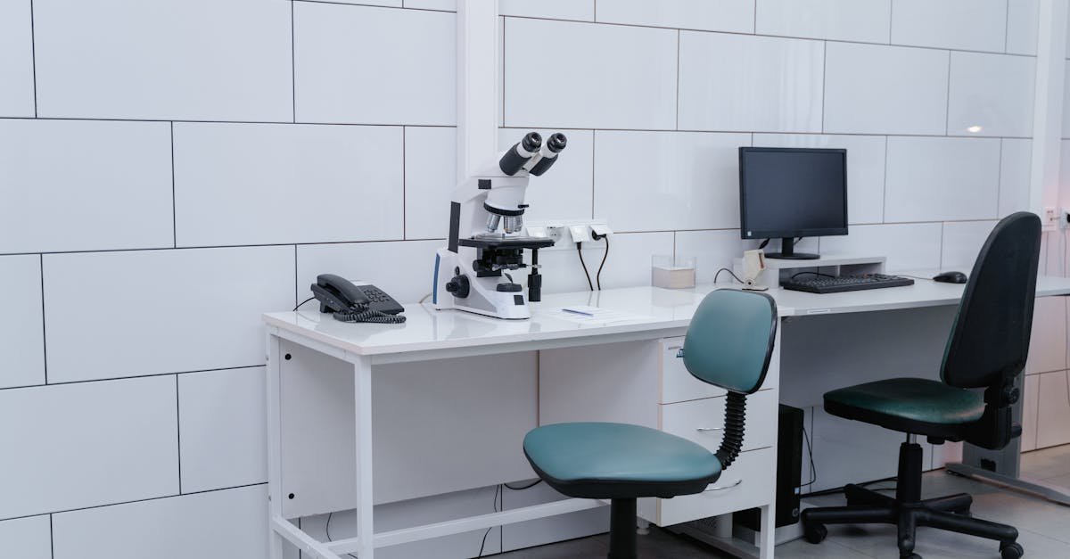 Nowoczesna czy tradycyjna cytologia? Jak świadomie wybrać badanie, które najlepiej Cię chroni