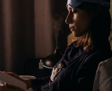 Wieczorny scenariusz na szybki sen: 7 rytuałów, które naprawdę działają