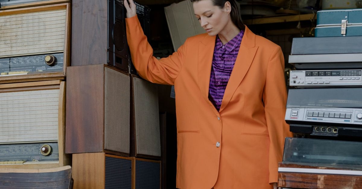 Oversize’owa marynarka: 10 stylizacji od casualu po elegancję, które od razu odtworzysz
